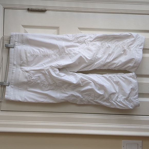 Lululemon Dance Studio 17" - Picture 2 of 4